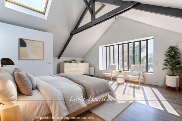 Paris (75014) Paris 14ème proche, centre-ville, Propriété 12 pièces de 330m² à vendre avec jardin de 200 m2 et cour pavée de