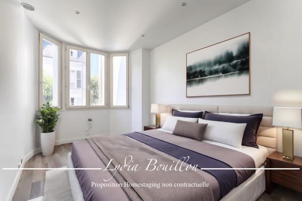 Paris (75014) Paris 14ème proche, centre-ville, Propriété 12 pièces de 330m² à vendre avec jardin de 200 m2 et cour pavée de