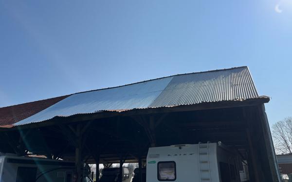 Stationnement à vendre    1 777 m2 Friaucourt