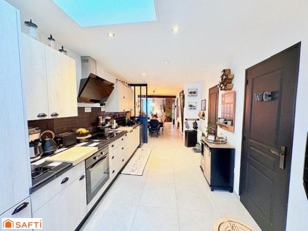 Maison semi-individuelle – 157 m² – Coup de cœur assuré à Bruay-sur-l’Escaut avec jardin +garage /4 chambres