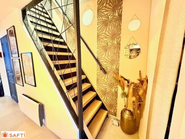 Maison semi-individuelle – 157 m² – Coup de cœur assuré à Bruay-sur-l’Escaut avec jardin +garage /4 chambres