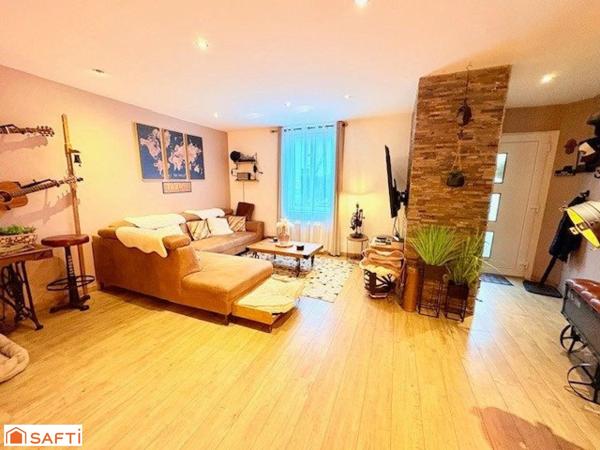 Maison semi-individuelle – 157 m² – Coup de cœur assuré à Bruay-sur-l’Escaut avec jardin +garage /4 chambres