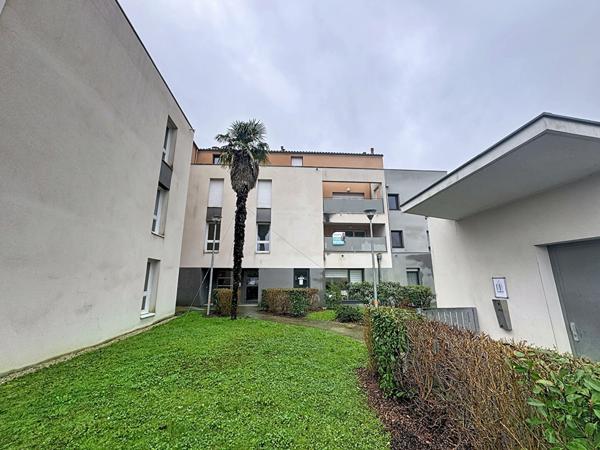 Au coeur du Douet appartement 2 chambres terrasse parking local velo