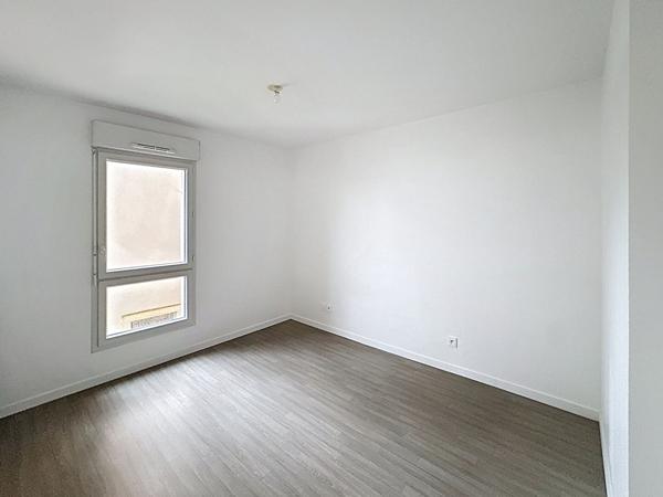 Au coeur du Douet appartement 2 chambres terrasse parking local velo