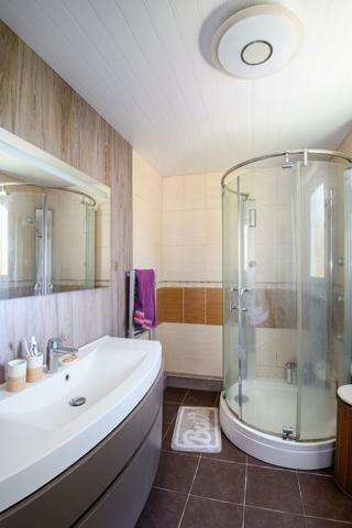 MAISON FAMILIALE AVEC PISCINE - ORMESSON SUR MARNE : À DEUX PAS DU PARC DU MORBRAS €620 000 ** - Référence 6714-EX-AH