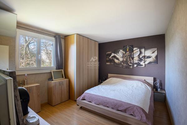 MAISON FAMILIALE AVEC PISCINE - ORMESSON SUR MARNE : À DEUX PAS DU PARC DU MORBRAS €620 000 ** - Référence 6714-EX-AH