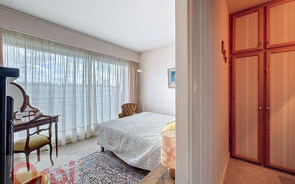 Appartement à vendre    5 pièces • 102 m2 Châtillon