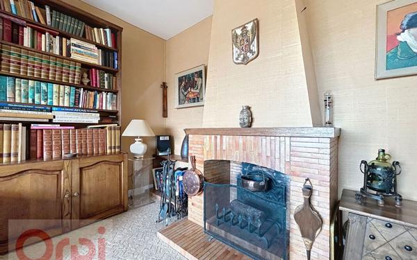 Appartement à vendre    5 pièces • 102 m2 Châtillon