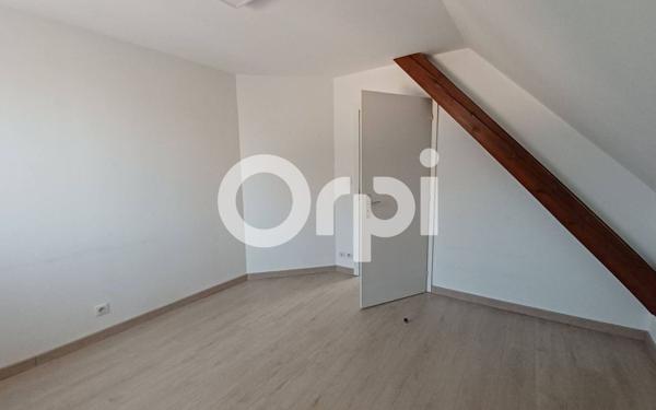 Maison à louer    7 pièces •  Urschenheim