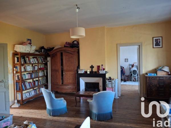 Maison 8 pièces de 305 m² à Castelferrus (82100)