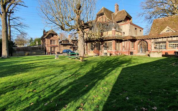 Maison à vendre    5 pièces • 300 m2 Pomponne