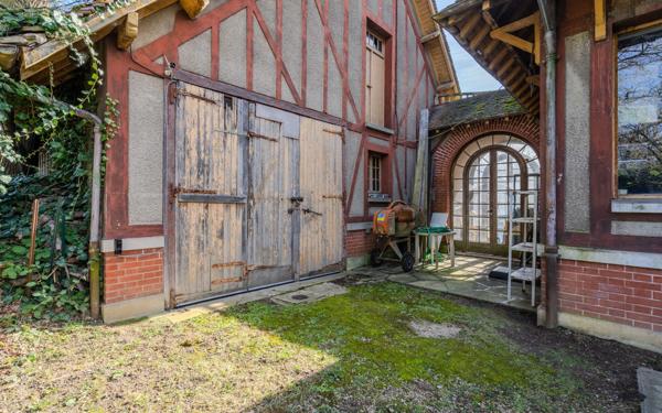 Maison à vendre    5 pièces • 300 m2 Pomponne