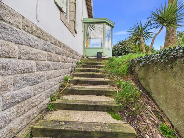 Maison de charme avec terrain constructible