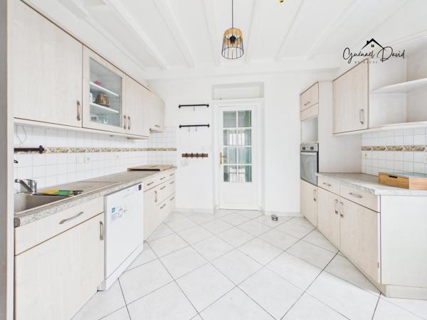 Maison de charme avec terrain constructible