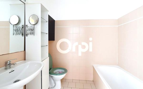 Appartement à vendre    1 pièce • 27,16 m2 Antibes