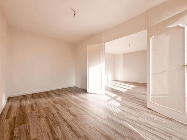 SAINT HERBLAIN VILLAGE EXPO - TYPE 4