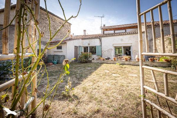 Maison à vendre |  Surgères |  5 pièces | 132 m²