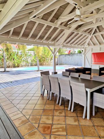 Petit-Bourg (97170) Villa meublée d’exception à Petit-Bourg avec piscine