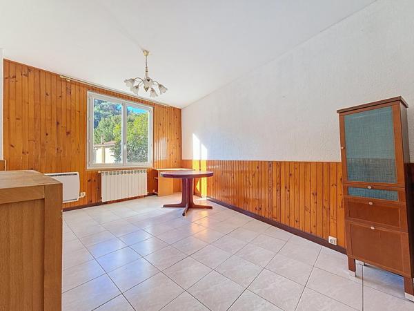 Maison de village R+3 – 74 m² avec garage – Viager libre possible (Homme 75 ans) – Graissessac