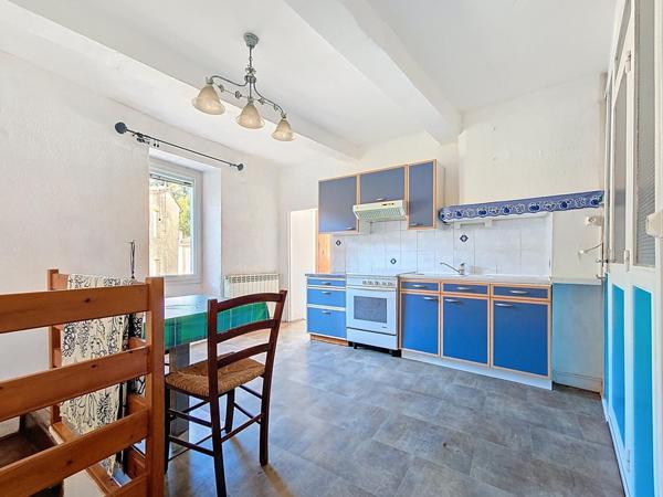 Maison de village R+3 – 74 m² avec garage – Viager libre possible (Homme 75 ans) – Graissessac