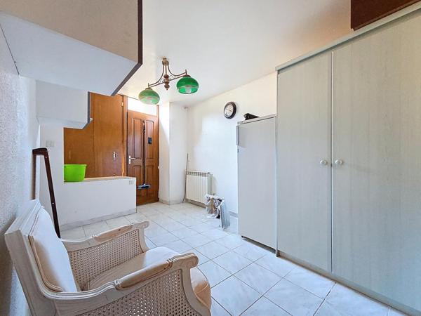 Maison de village R+3 – 74 m² avec garage – Viager libre possible (Homme 75 ans) – Graissessac