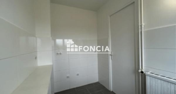 Location Studio 27.42 m² - La Varenne St Hilaire 94210