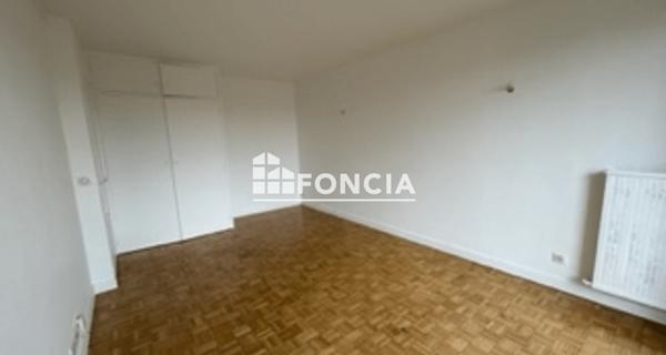Location Studio 27.42 m² - La Varenne St Hilaire 94210