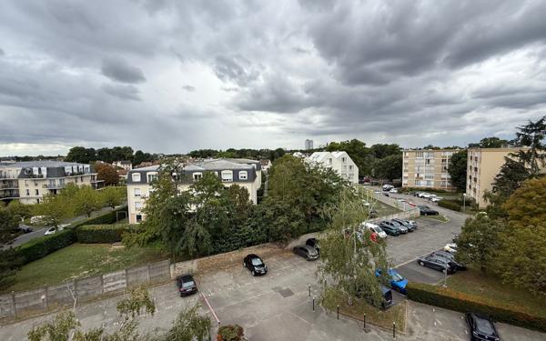 Appartement à vendre    1 pièce • 31 m2 Le Plessis-Trévise