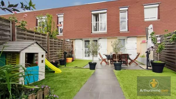 Vente                                                      Maison
                        
                     6 pièces                      100 m2                     à Bondoufle