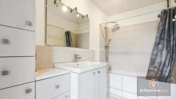 Vente                                                      Maison
                        
                     6 pièces                      100 m2                     à Bondoufle