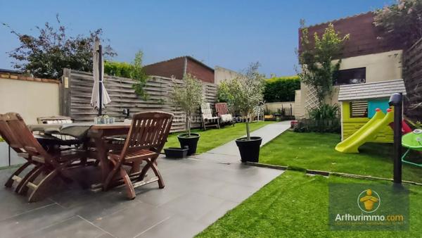 Vente                                                      Maison
                        
                     6 pièces                      100 m2                     à Bondoufle