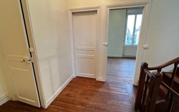 Maison à vendre    5 pièces • 111 m2 Nogent-le-Rotrou