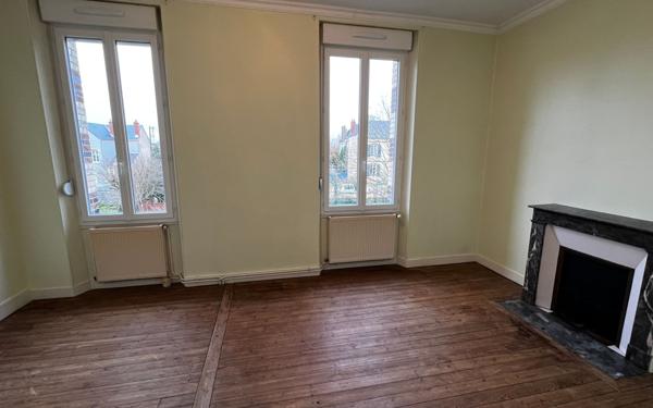 Maison à vendre    5 pièces • 111 m2 Nogent-le-Rotrou