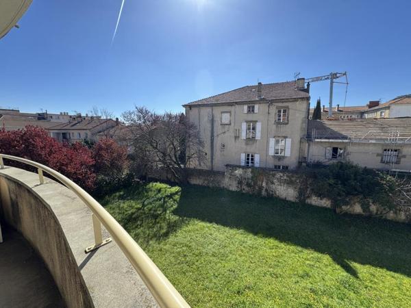 APPARTEMENT T2 AVEC GARAGE ET CAVE - 54.20 M2
