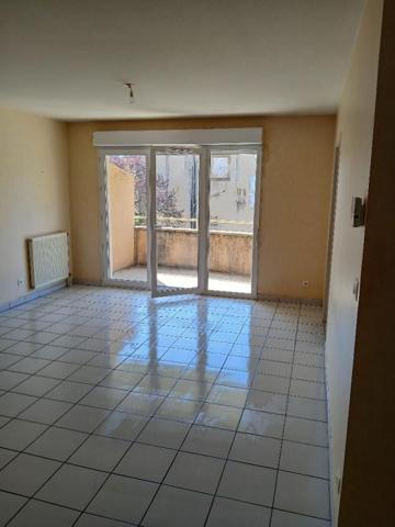 APPARTEMENT T2 AVEC GARAGE ET CAVE - 54.20 M2