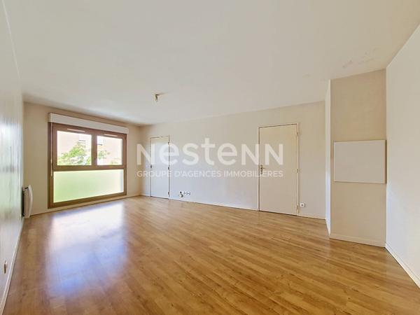 BOIS-D'ARCY - Quartier Croix Bonnet F1 37.15m² au dernier étage