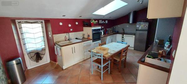 Fermette à vendre à Château-Gontier-sur-Mayenne en Mayenne (53200), ref : 53034-59