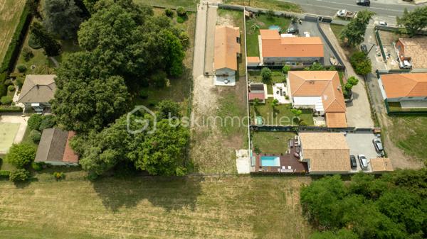 Terrain de 803 m²