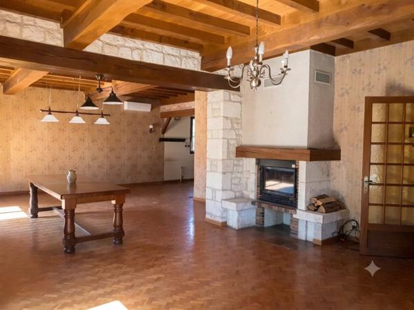 Maison en bordure de village, 3 chambres, dépendances