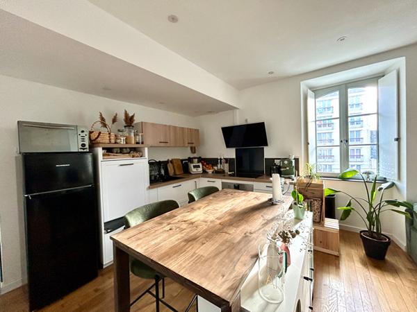 APPARTEMENT T3 - 74m² - CENTRE-VILLE