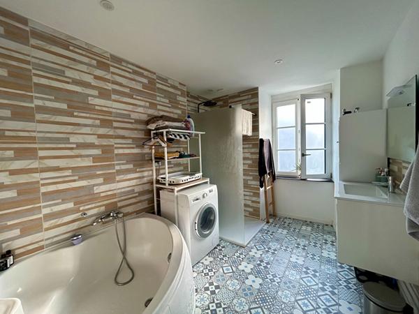 APPARTEMENT T3 - 74m² - CENTRE-VILLE
