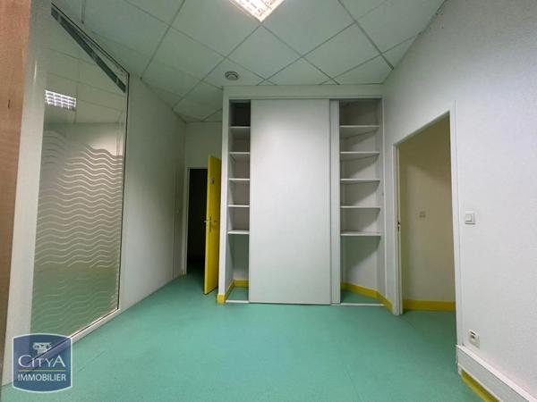 Local commercial à louer 125.68m²