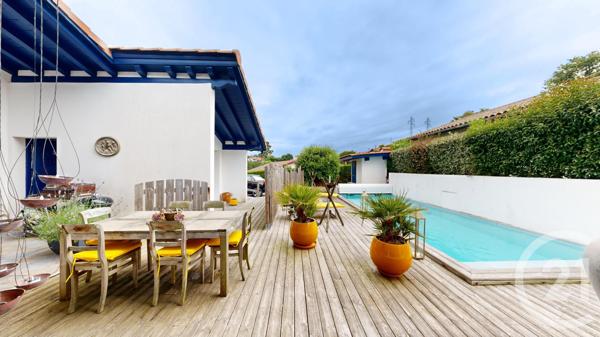 Maison à vendre  8 pièces - 166,62 m2 ST JEAN DE LUZ - 64