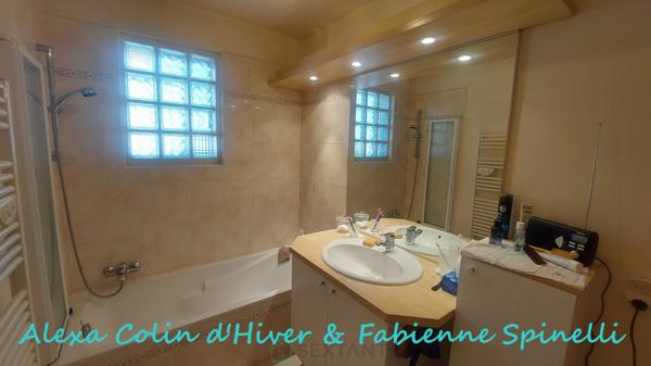 Maison vie de plain pieds possible sur sous sol total