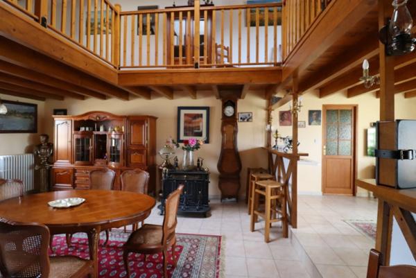 Proche PONT DE VAUX belle ferme de 200 m² avec 5 chambres sur 1000 m² de terrain