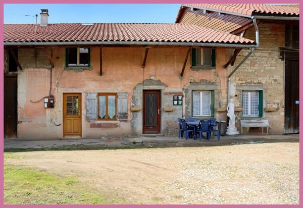 Proche PONT DE VAUX belle ferme de 200 m² avec 5 chambres sur 1000 m² de terrain