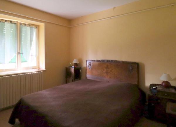 Proche PONT DE VAUX belle ferme de 200 m² avec 5 chambres sur 1000 m² de terrain