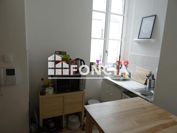 Location Studio 20.8 m² - 18 RUE JULES FERRY Poitiers 86000
