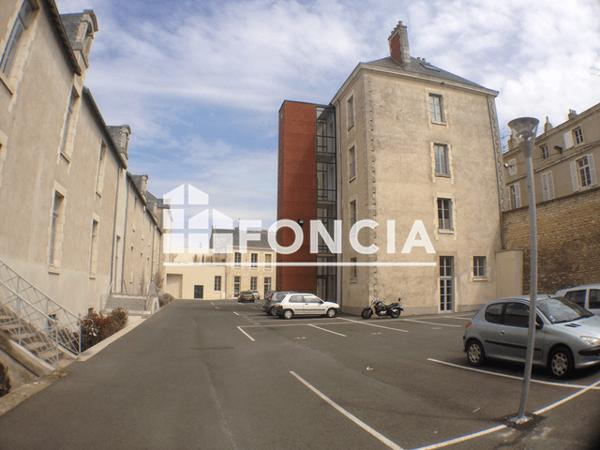 Location Studio 20.8 m² - 18 RUE JULES FERRY Poitiers 86000