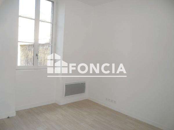 Location Studio 20.8 m² - 18 RUE JULES FERRY Poitiers 86000
